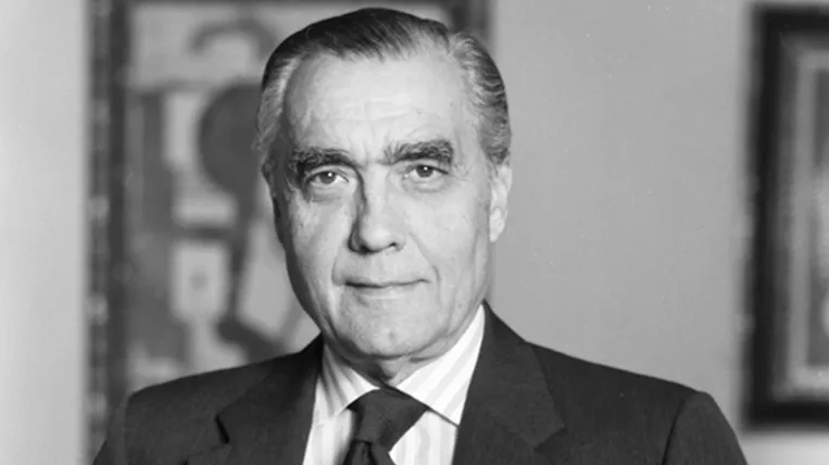 Julio Mario Santodomingo